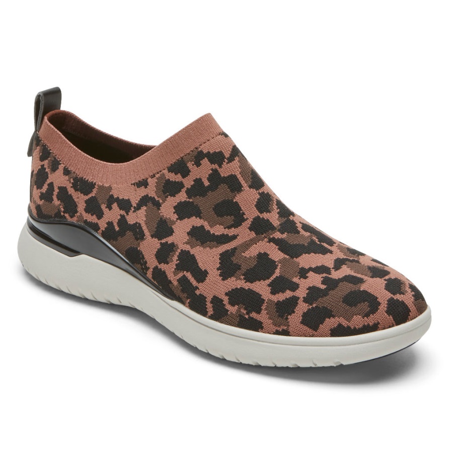 rockport_kadin_toplam_hareket_sporu_yuksek_slip_on_ten_rengi_leopar.jpg Rockport Kadın Toplam Hareket Sporu Yüksek Slip-on Ten Rengi Leopar - Görsel 1